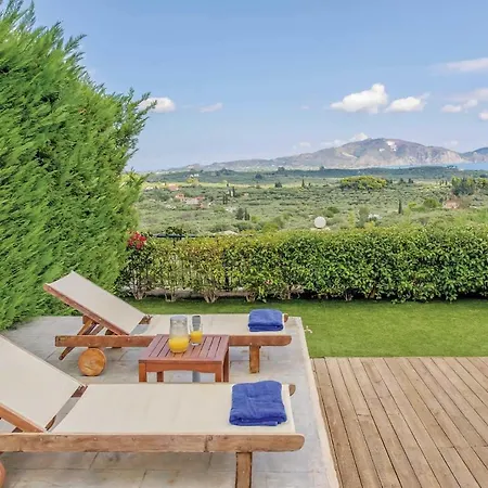 Villa Sleeps 6 Air Con Wifi