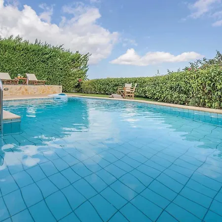 Sleeps 6 Air Con Wifi Villa *